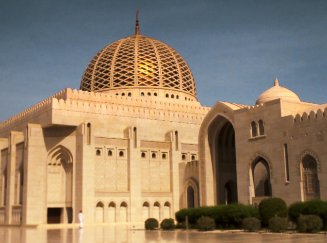 0011_Sultan Qaboos Grand Mosque _Ministry of Heritage & Tourism Sultanate of Oman_Schoene Aussichten Touristik